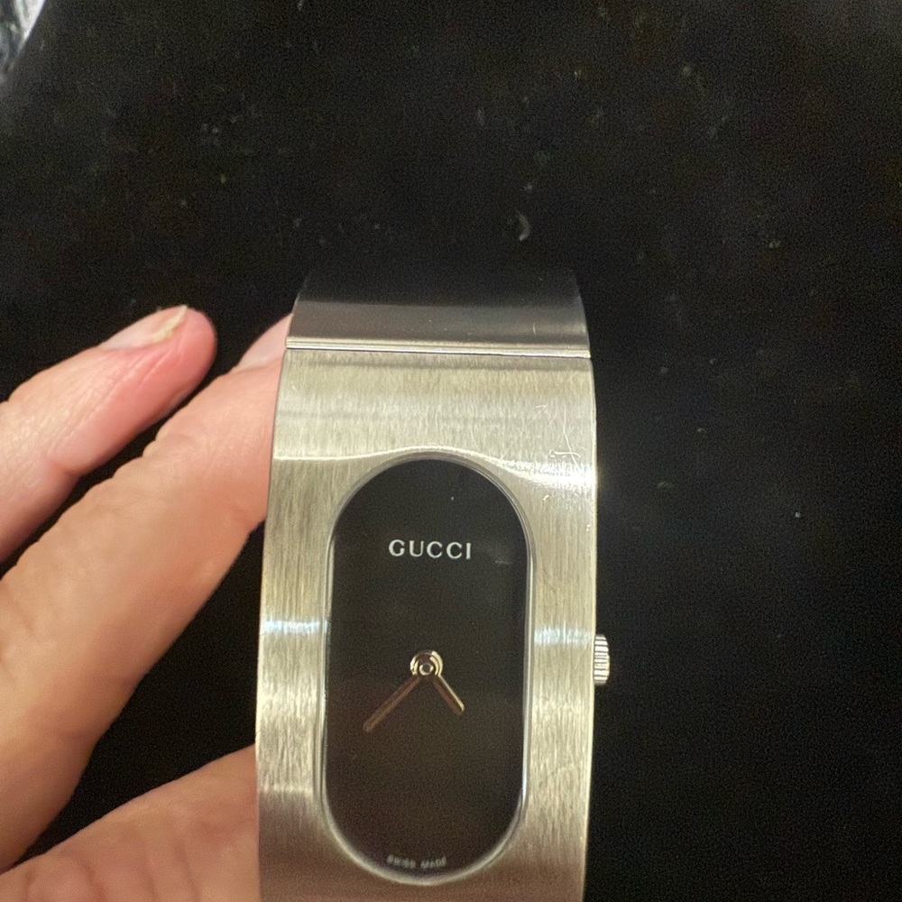 Gucci Silver Tone Bracelet Watch with Black Dial - Picture 8 of 10
